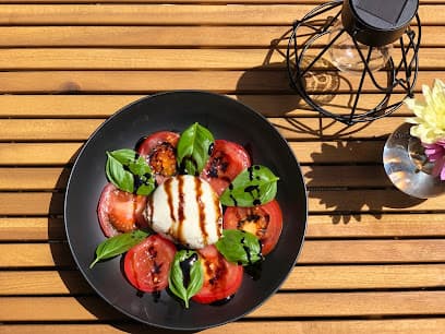 Nostlagie Pub-Food-Lounge