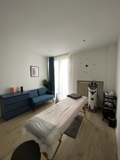 Benjamin Barton Face Massage Studio